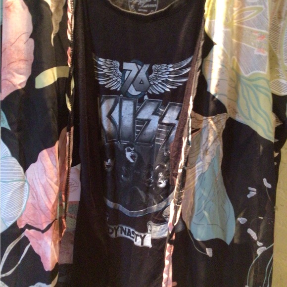 NEW! kiss Cold Shoulder tee Floral Patterned Kimono SET - Picture 2 of 5